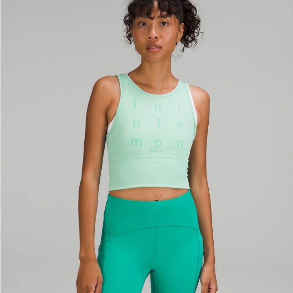 EUC Lululemon Power Pivot Everlux Tank Motif